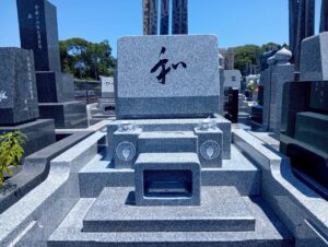 南柏霊園 2025年8月施工事例「未建立だった石碑を新設。外柵はクリーニングで美しさを回復」完成02