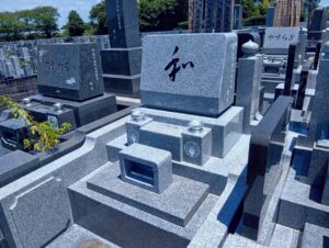 南柏霊園 2025年8月施工事例「未建立だった石碑を新設。外柵はクリーニングで美しさを回復」完成04