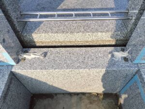 南柏霊園 2025年9月施工事例「生前に想いをかたちに-白い御影石による寿綾墓石の建立」施工風景13