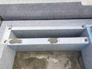 南柏霊園 2025年9月施工事例「生前に想いをかたちに-白い御影石による寿綾墓石の建立」施工風景09