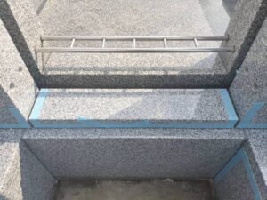 南柏霊園 2025年9月施工事例「生前に想いをかたちに-白い御影石による寿綾墓石の建立」施工風景14